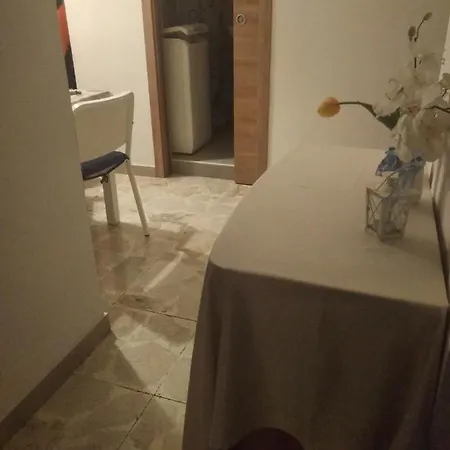 Home Di F-2